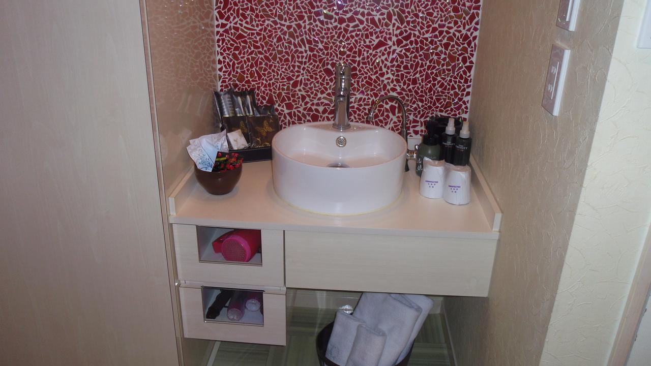 H-Seven Nishikawaguchi (Adults Only) Hotel Bagian luar foto